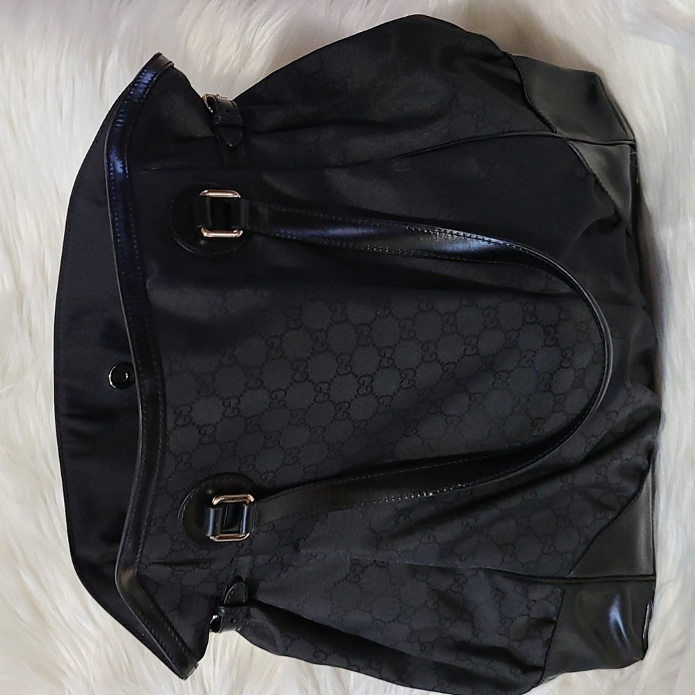 💯 Authentic Large Gucci Tote Bag 🍀